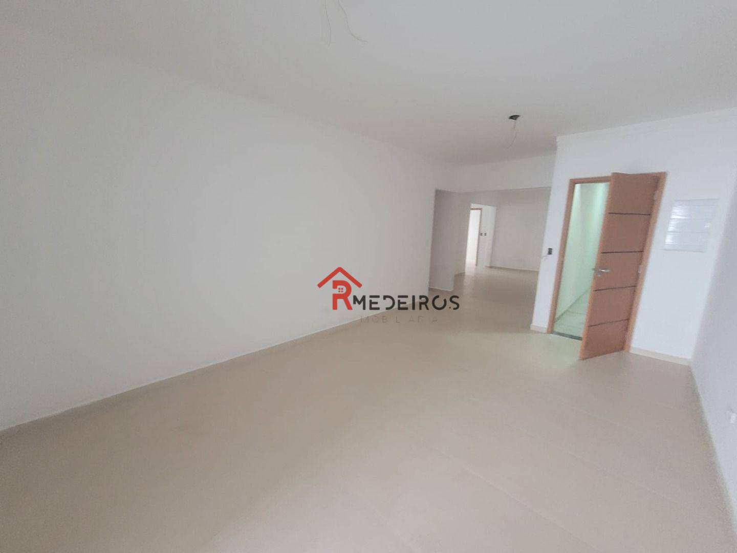 Apartamento à venda com 3 quartos, 91m² - Foto 2