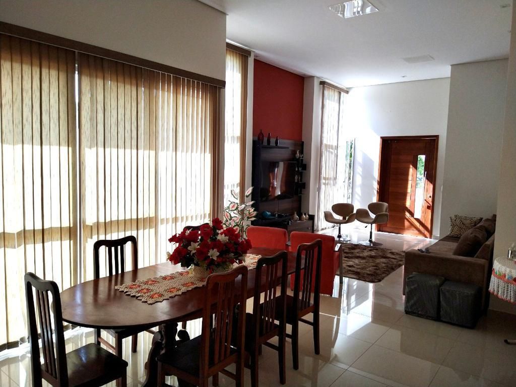 Casa à venda com 3 quartos, 230m² - Foto 13