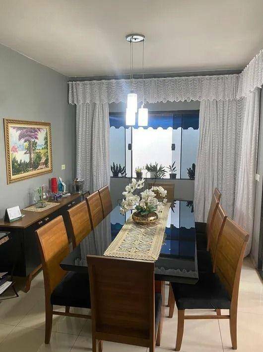 Casa à venda com 3 quartos, 220m² - Foto 10