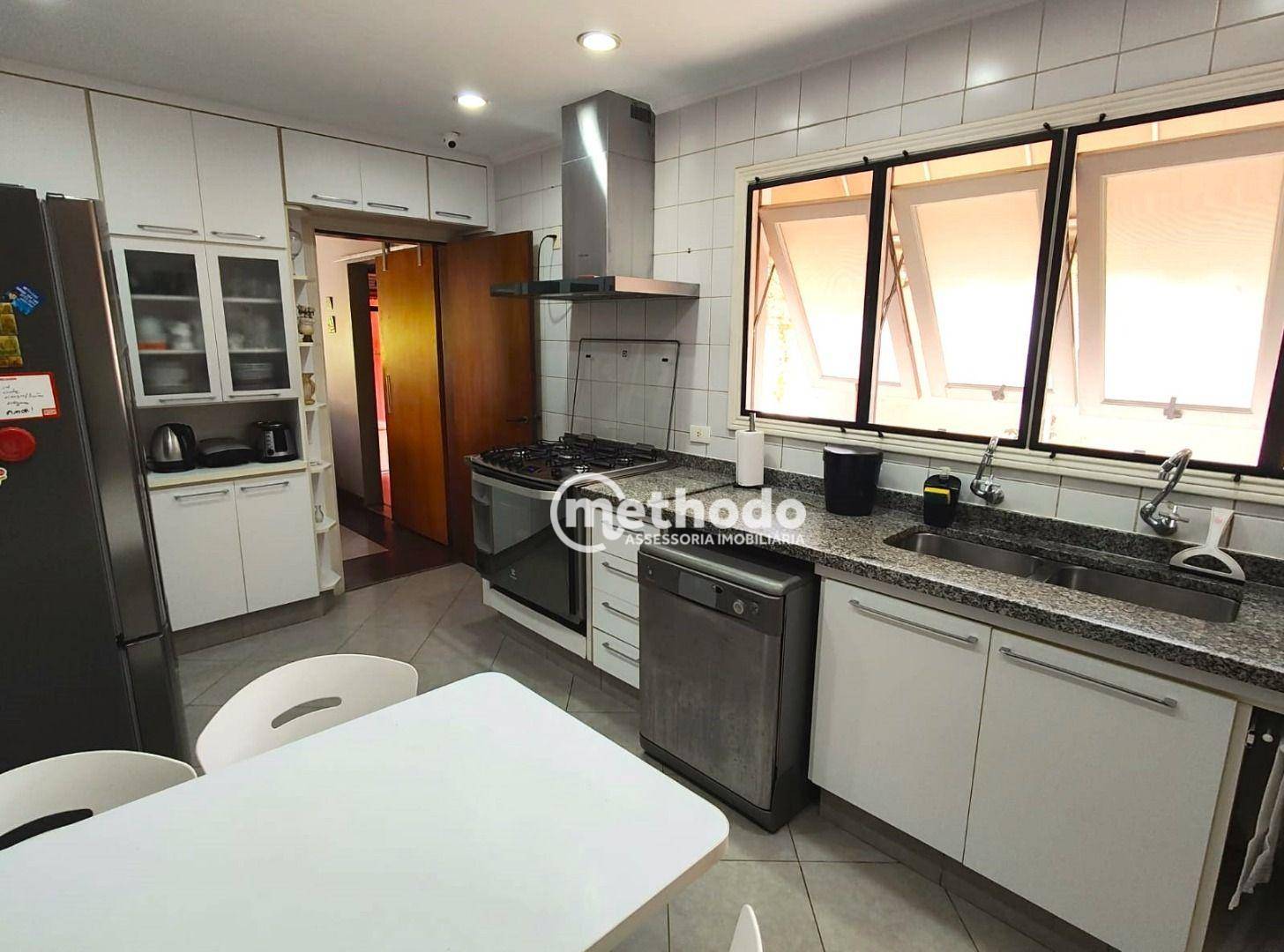 Casa de Condomínio à venda com 4 quartos, 300m² - Foto 20