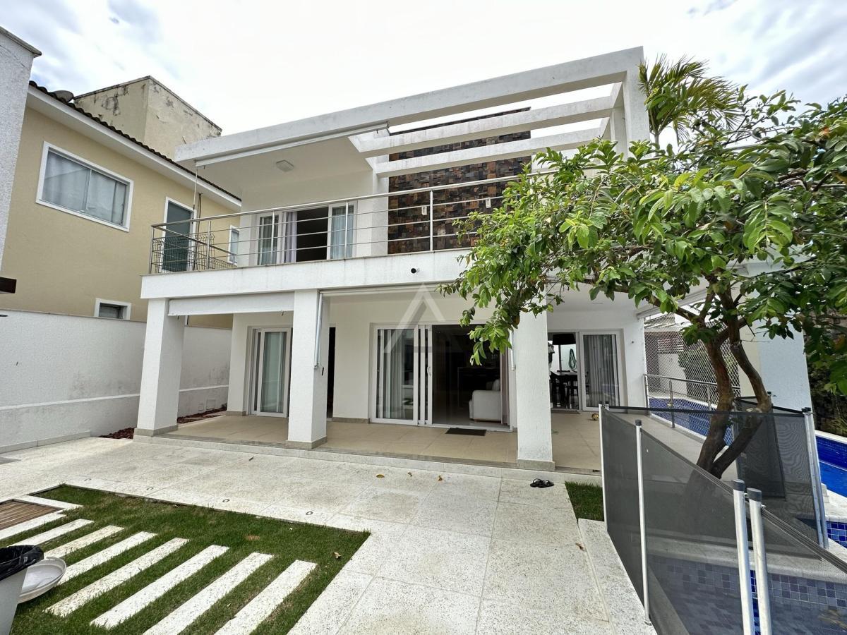 Casa de Condomínio à venda com 4 quartos, 303m² - Foto 8