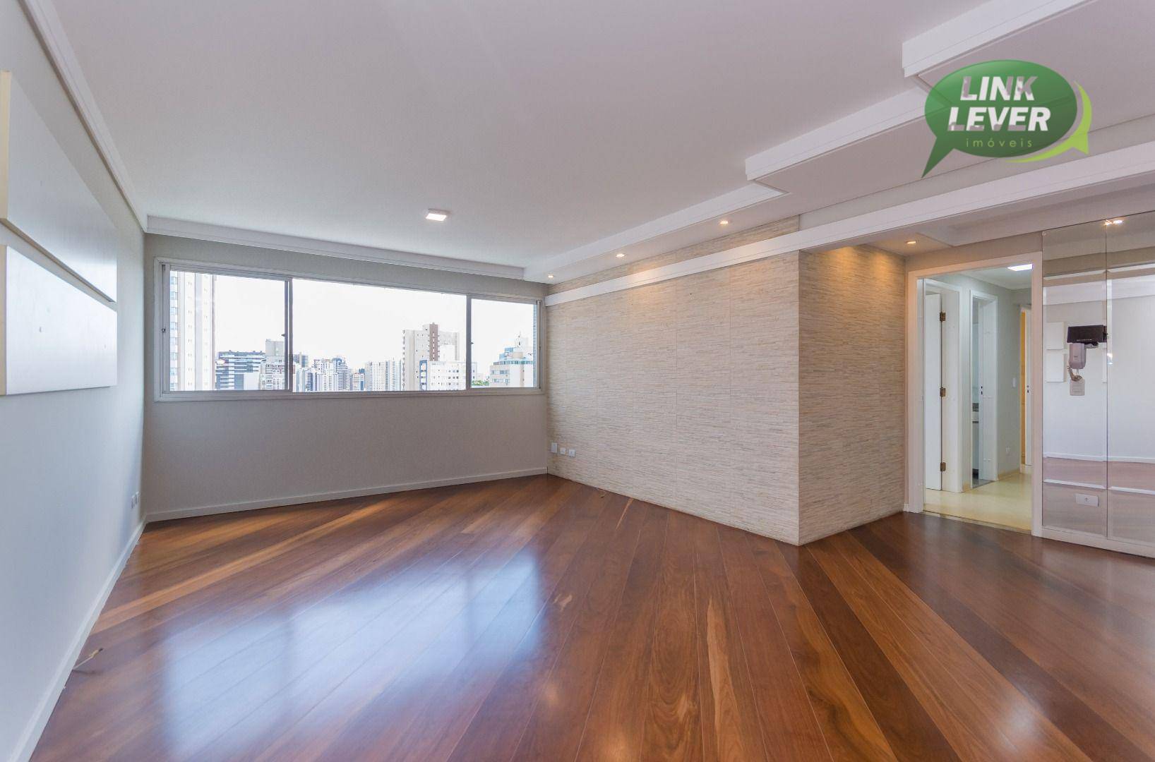 Apartamento para alugar com 3 quartos, 113m² - Foto 2