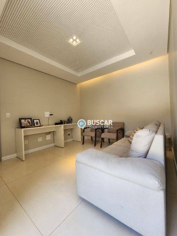 Casa de Condomínio à venda com 4 quartos, 470m² - Foto 16