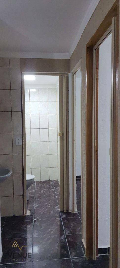 Apartamento à venda com 2 quartos, 40m² - Foto 9