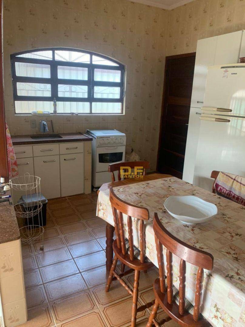 Casa à venda com 2 quartos, 90m² - Foto 13