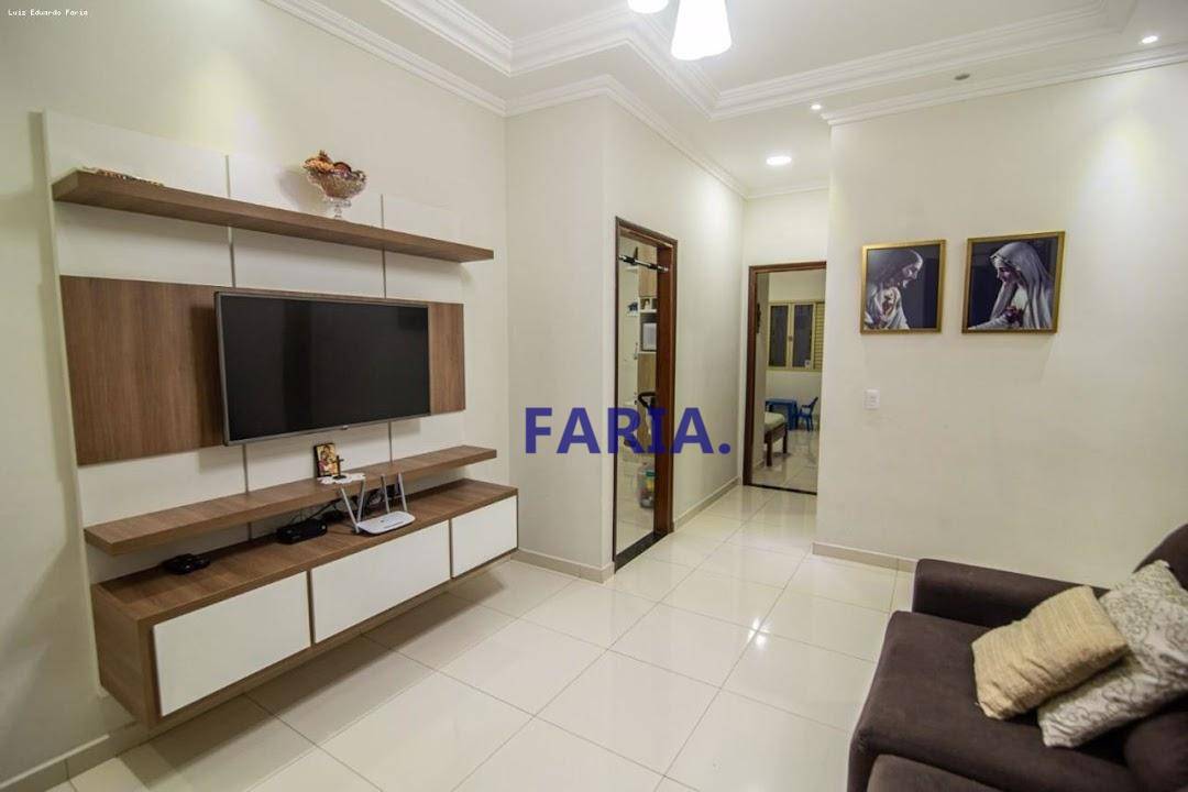 Casa à venda com 3 quartos, 180m² - Foto 6