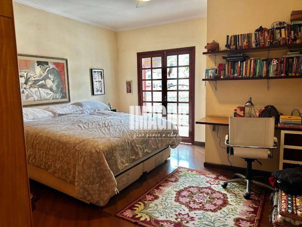 Sobrado à venda com 3 quartos, 218m² - Foto 4