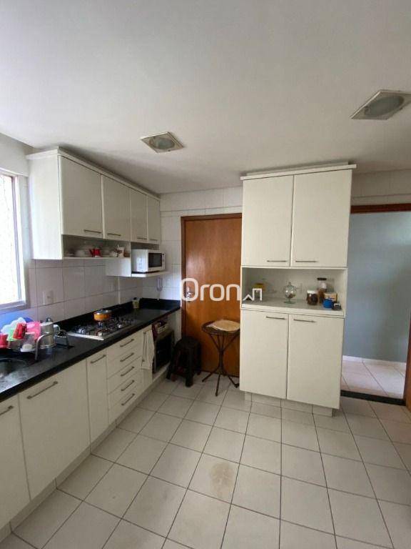 Apartamento à venda com 3 quartos, 114m² - Foto 7