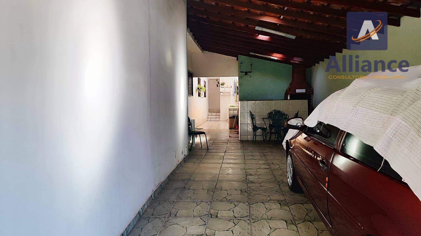 Casa à venda com 2 quartos, 250m² - Foto 11