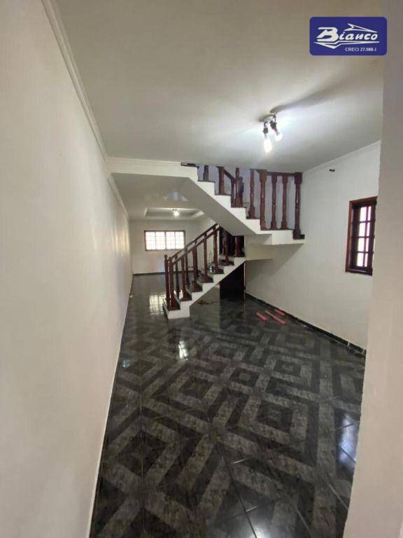 Sobrado à venda com 3 quartos, 180m² - Foto 9