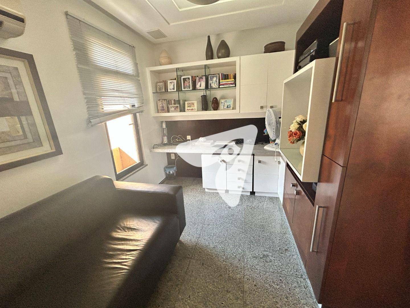 Apartamento à venda com 3 quartos, 196m² - Foto 9