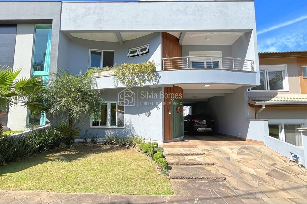 Sobrado à venda com 3 quartos, 211m² - Foto 1