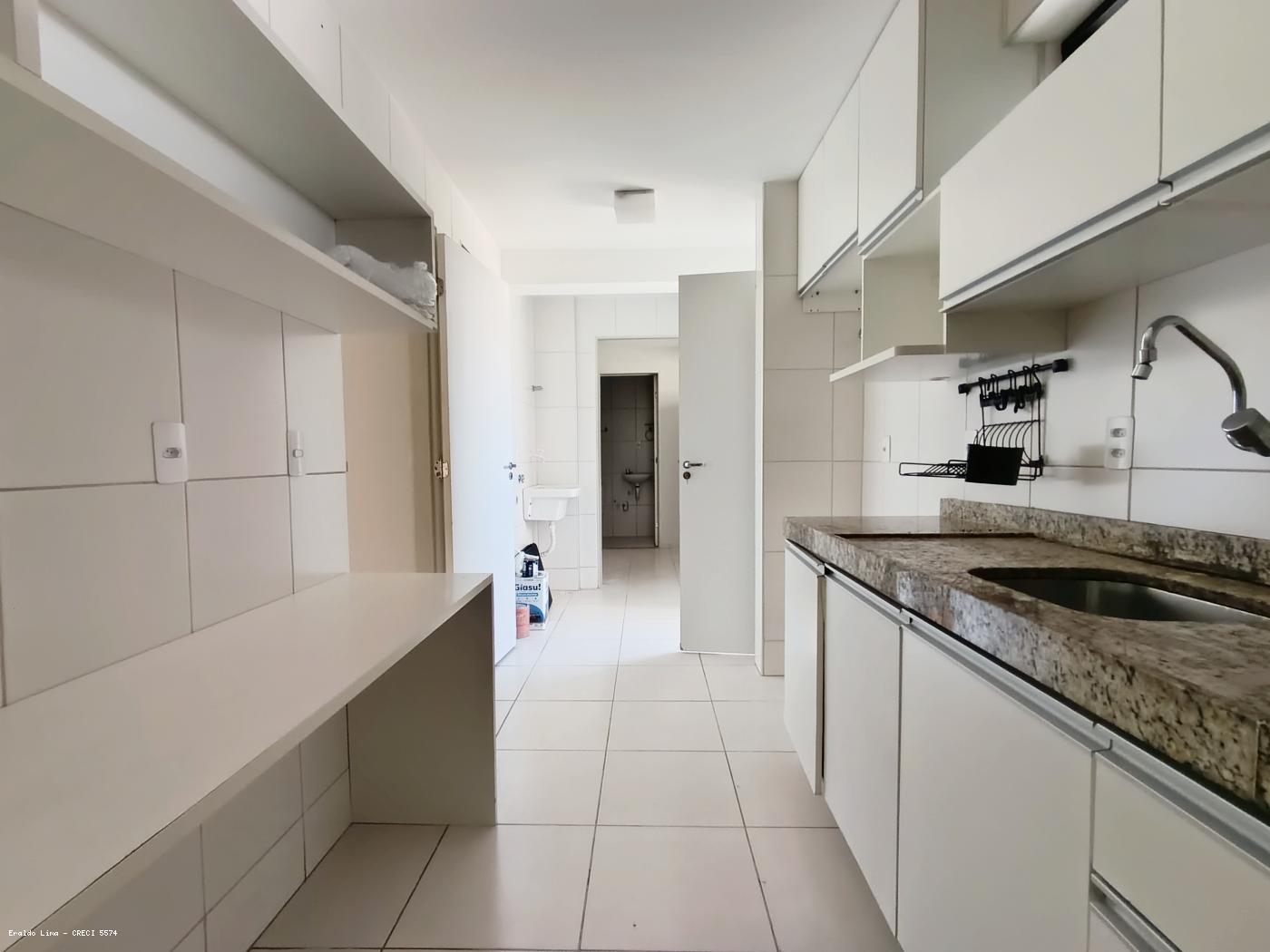 Apartamento à venda com 3 quartos, 113m² - Foto 19