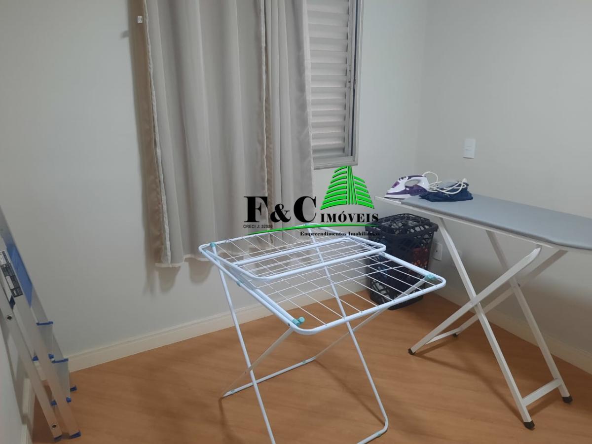 Apartamento à venda com 3 quartos, 69m² - Foto 2