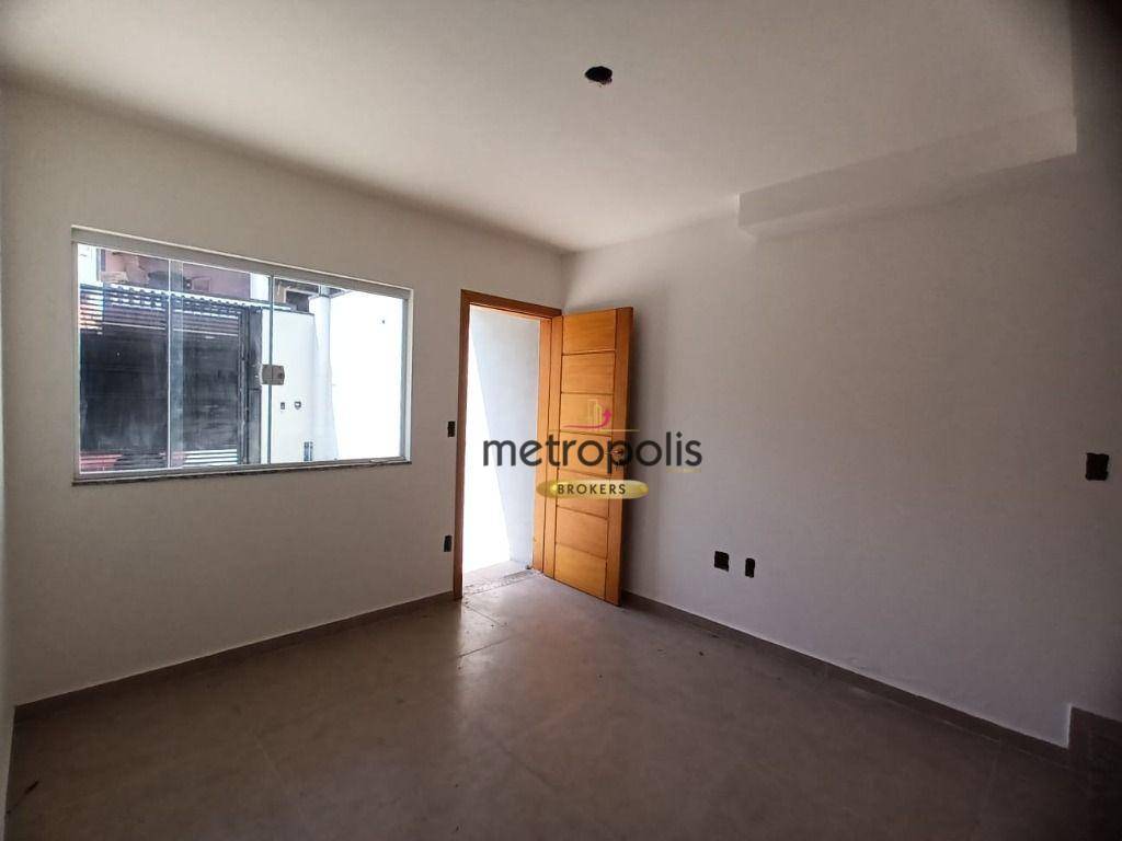 Sobrado à venda com 3 quartos, 67m² - Foto 2