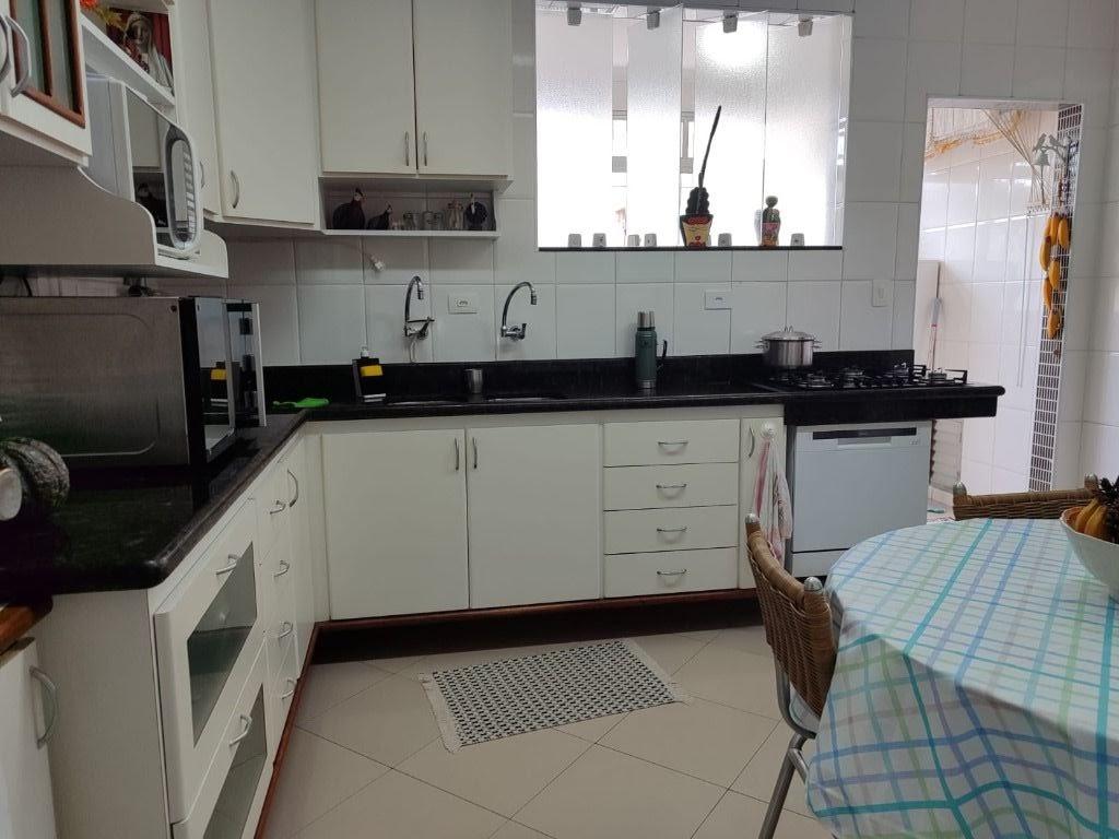 Apartamento à venda com 3 quartos, 110m² - Foto 18