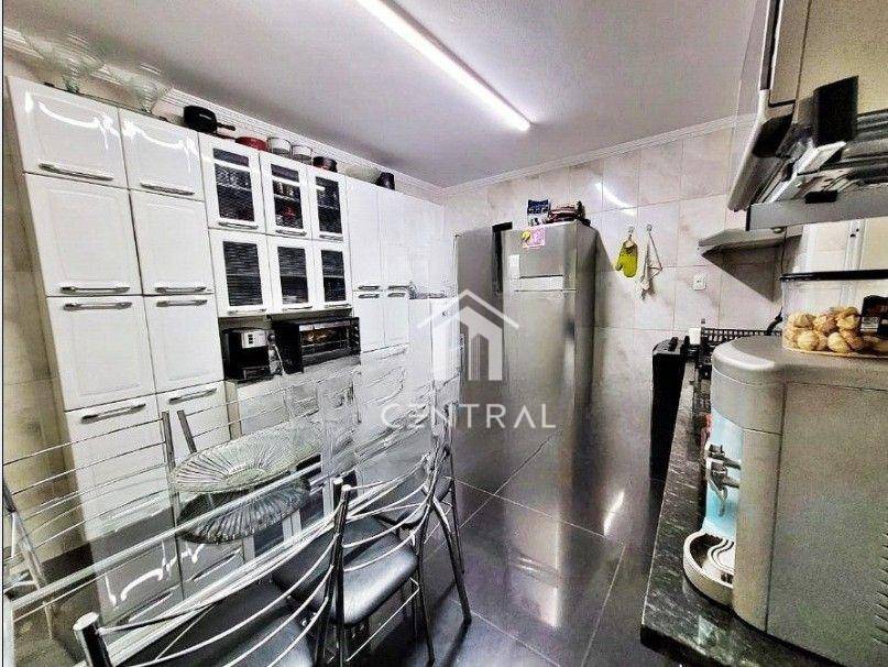 Casa, 3 quartos, 146 m² - Foto 1