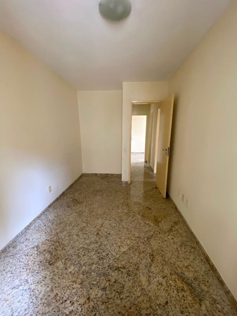 Apartamento à venda com 3 quartos, 90m² - Foto 15