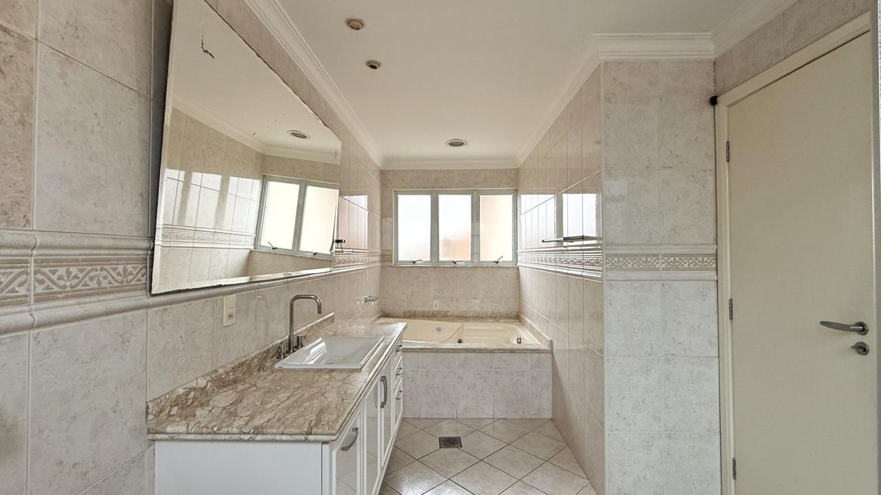 Casa para alugar com 3 quartos, 357m² - Foto 6
