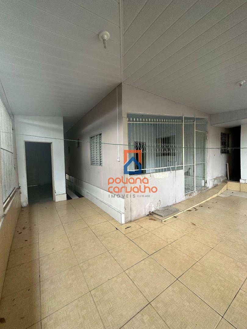 Casa à venda com 4 quartos, 203m² - Foto 29