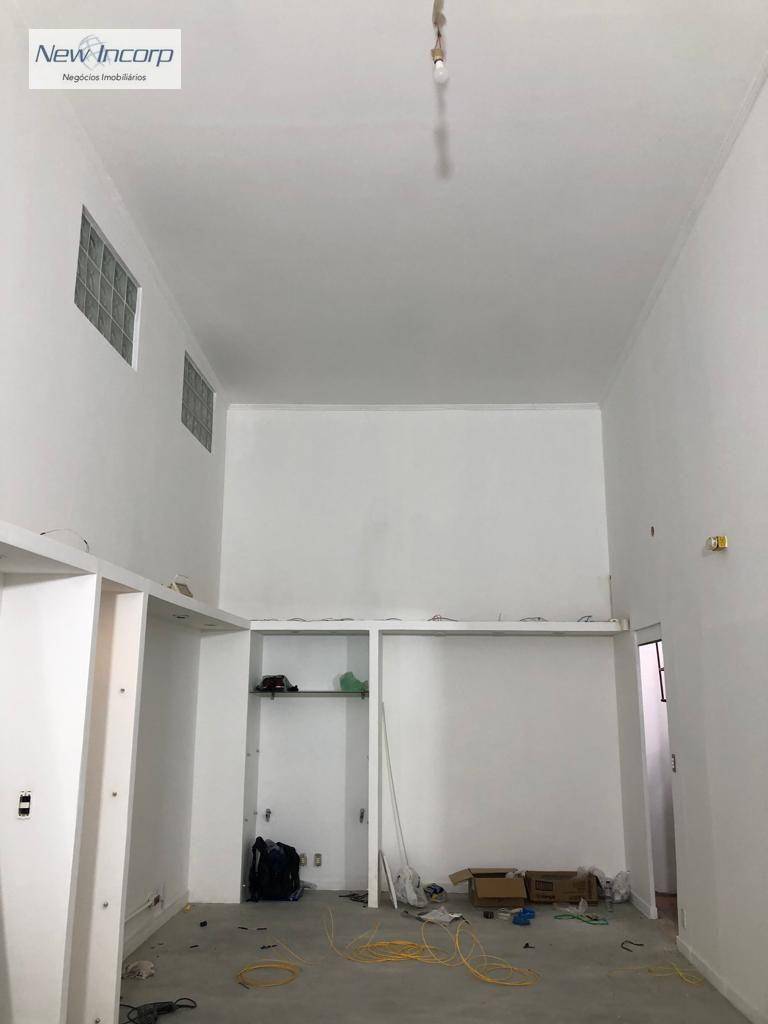 Casa para alugar com 2 quartos, 120m² - Foto 9