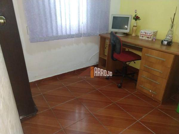 Casa à venda com 2 quartos, 35m² - Foto 2