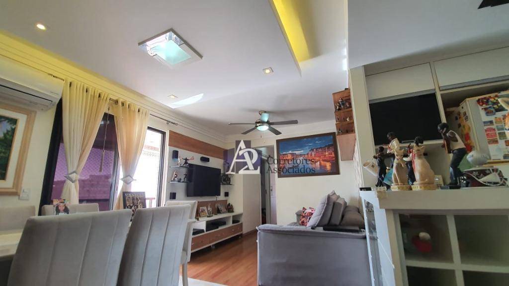 Apartamento à venda com 3 quartos, 77m² - Foto 8