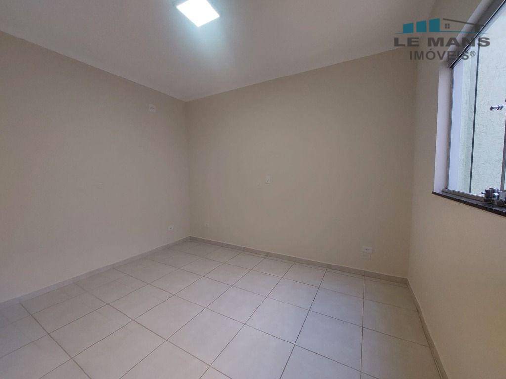 Casa para alugar com 3 quartos, 130m² - Foto 6