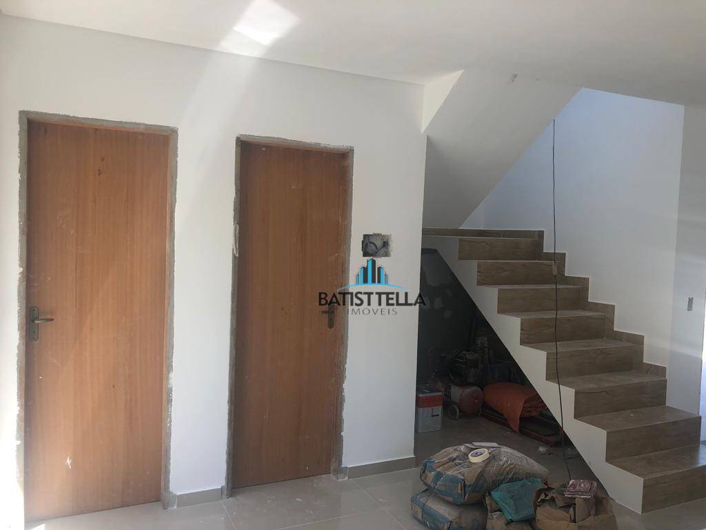 Casa à venda com 3 quartos, 96m² - Foto 14