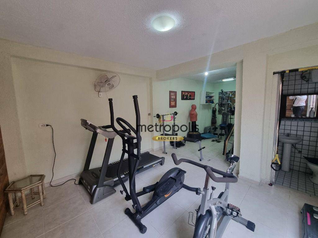 Sobrado à venda com 3 quartos, 250m² - Foto 42