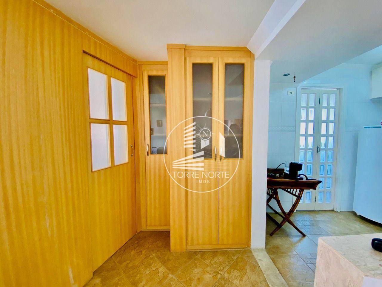 Apartamento à venda com 1 quarto, 45m² - Foto 5