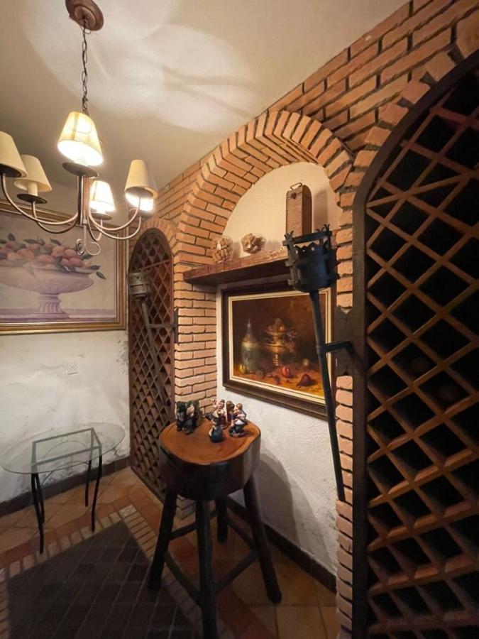 Casa para alugar com 6 quartos, 960m² - Foto 29