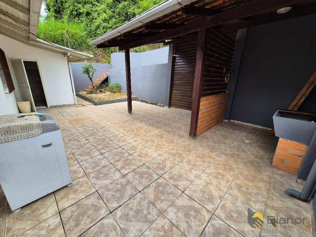 Casa à venda com 3 quartos, 180m² - Foto 21