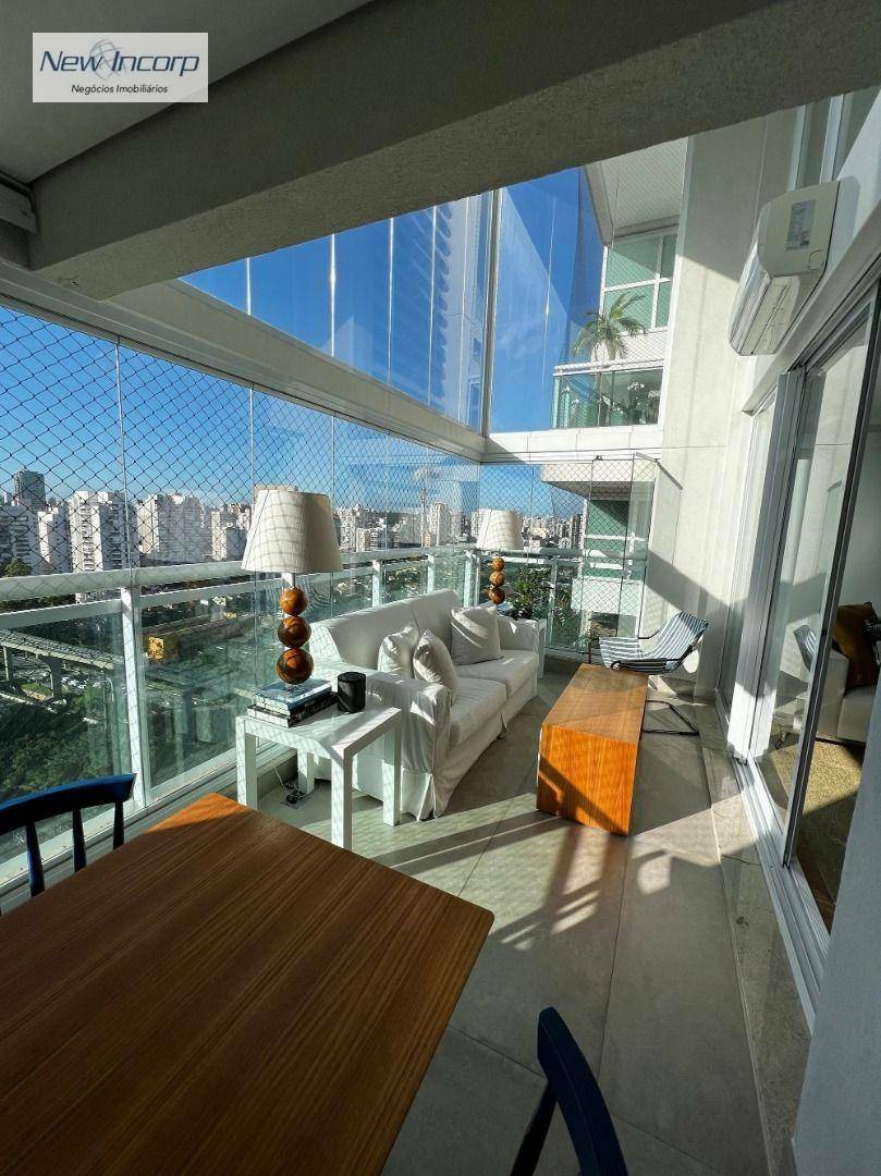 Apartamento à venda com 4 quartos, 185m² - Foto 1