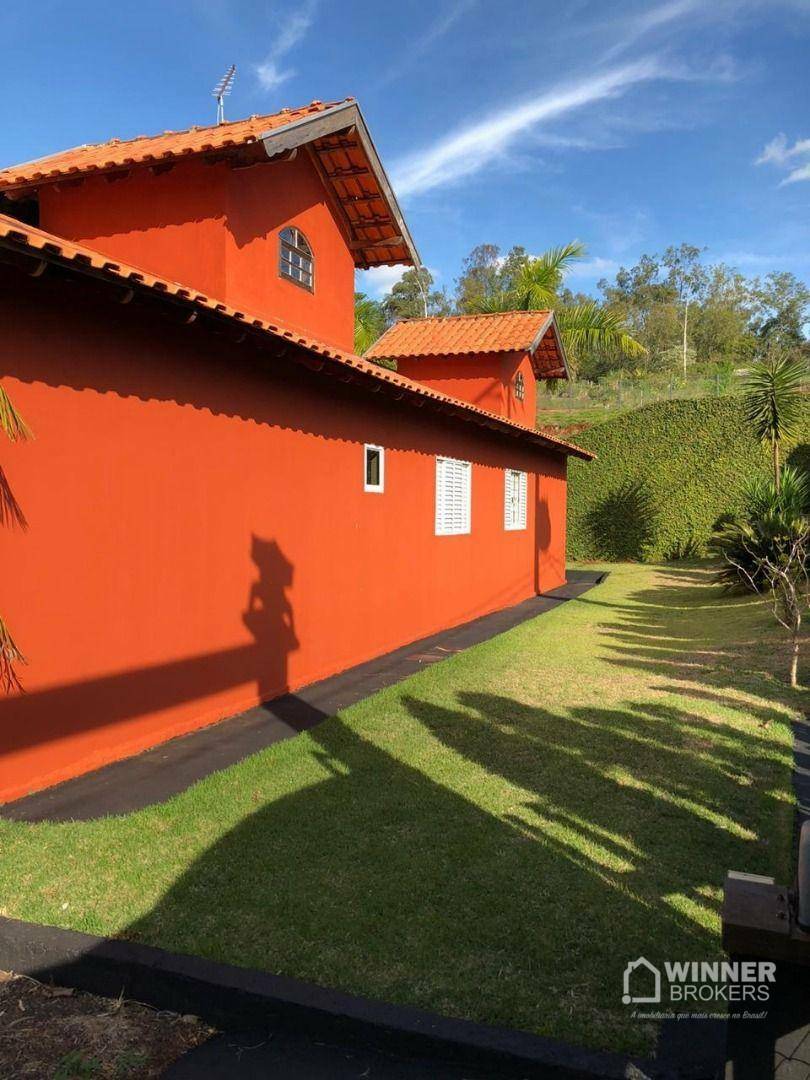 Chácara à venda com 5 quartos, 500m² - Foto 1