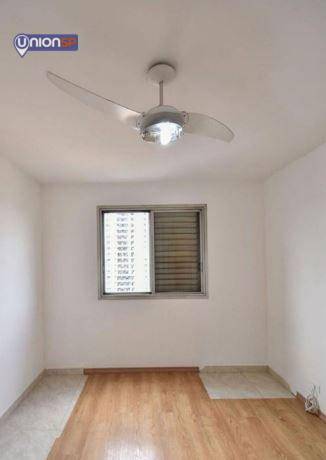 Apartamento à venda com 2 quartos, 80m² - Foto 7