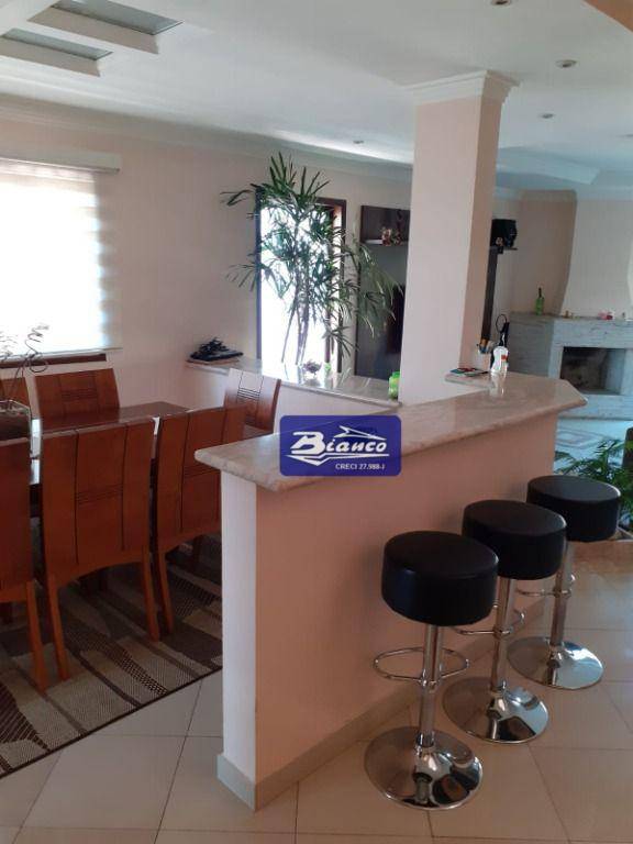 Sobrado à venda com 4 quartos, 329m² - Foto 5