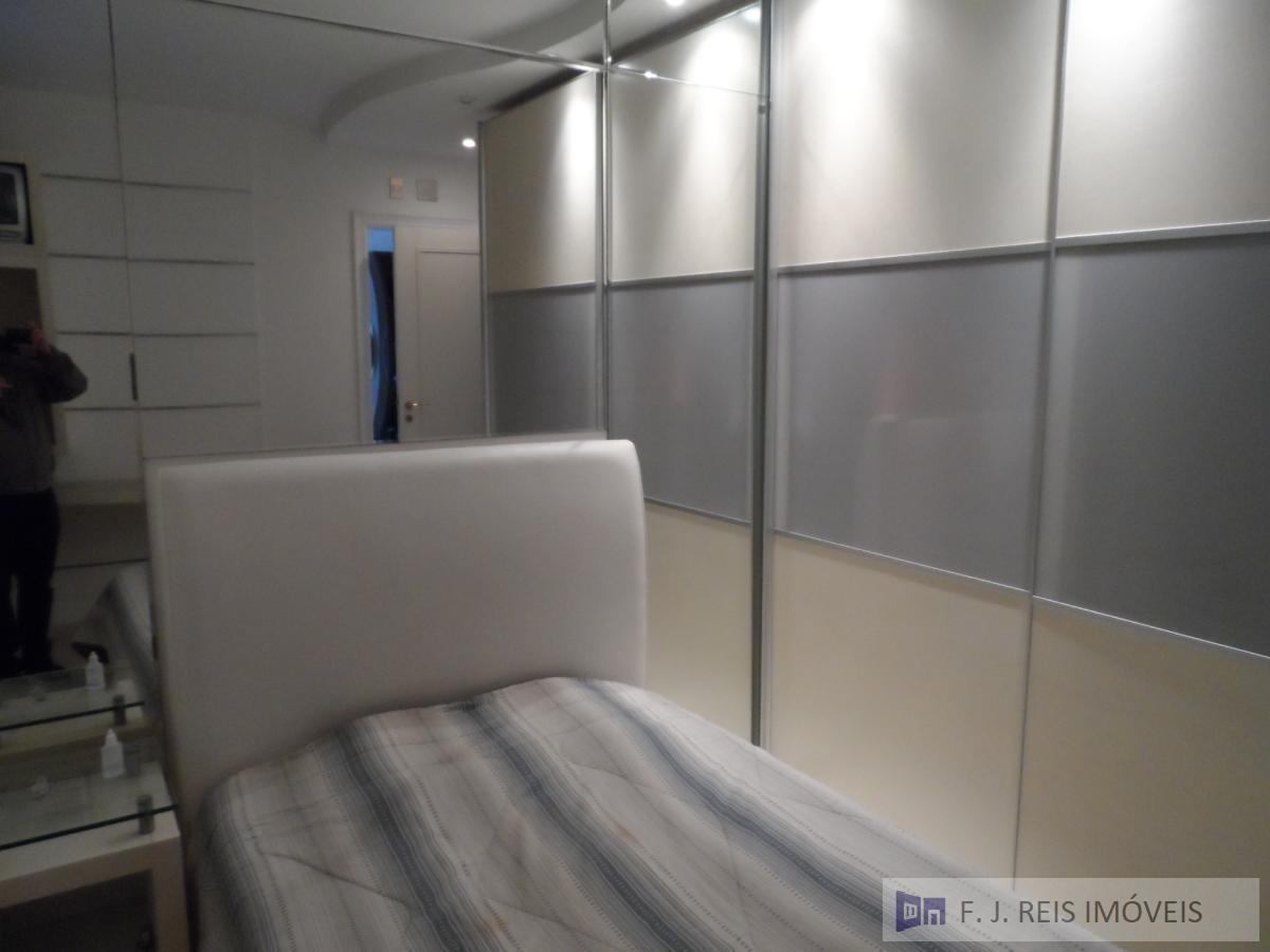 Apartamento à venda com 3 quartos, 180m² - Foto 24