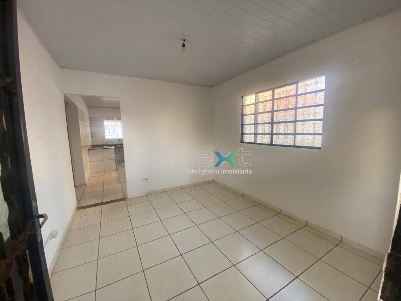 Casa à venda com 2 quartos, 79m² - Foto 1