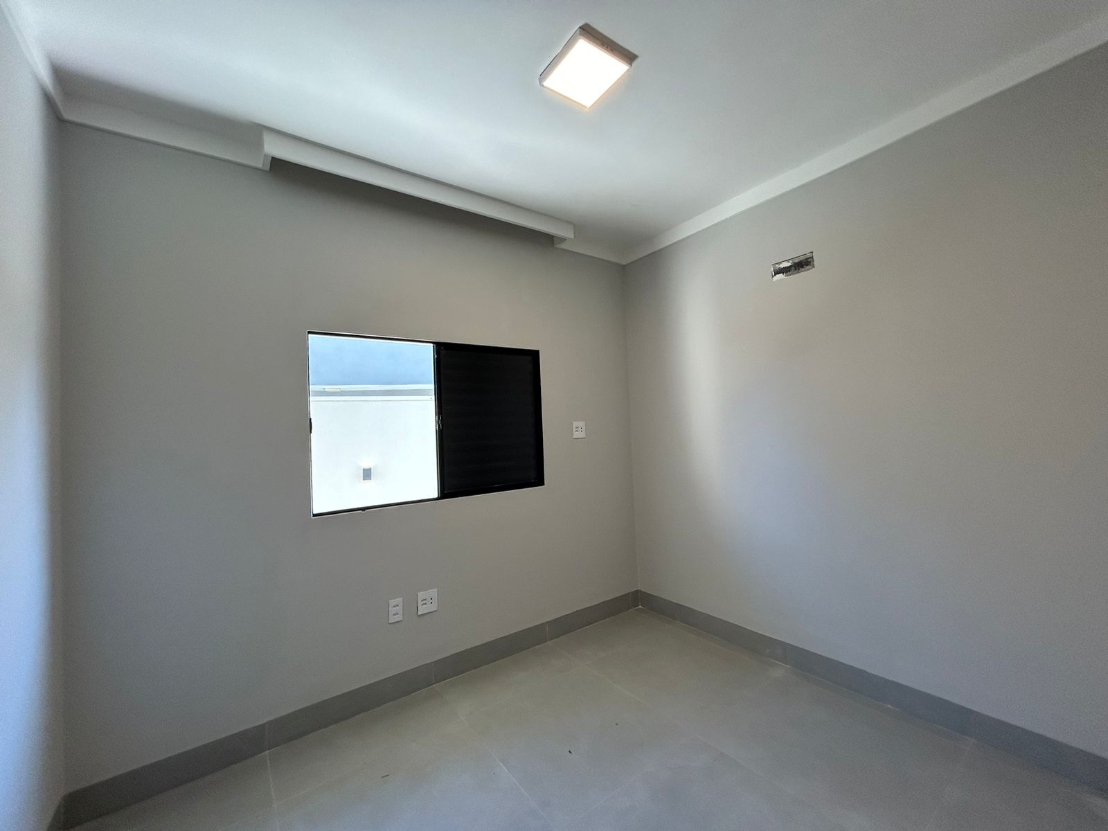 Casa à venda com 3 quartos, 160m² - Foto 3