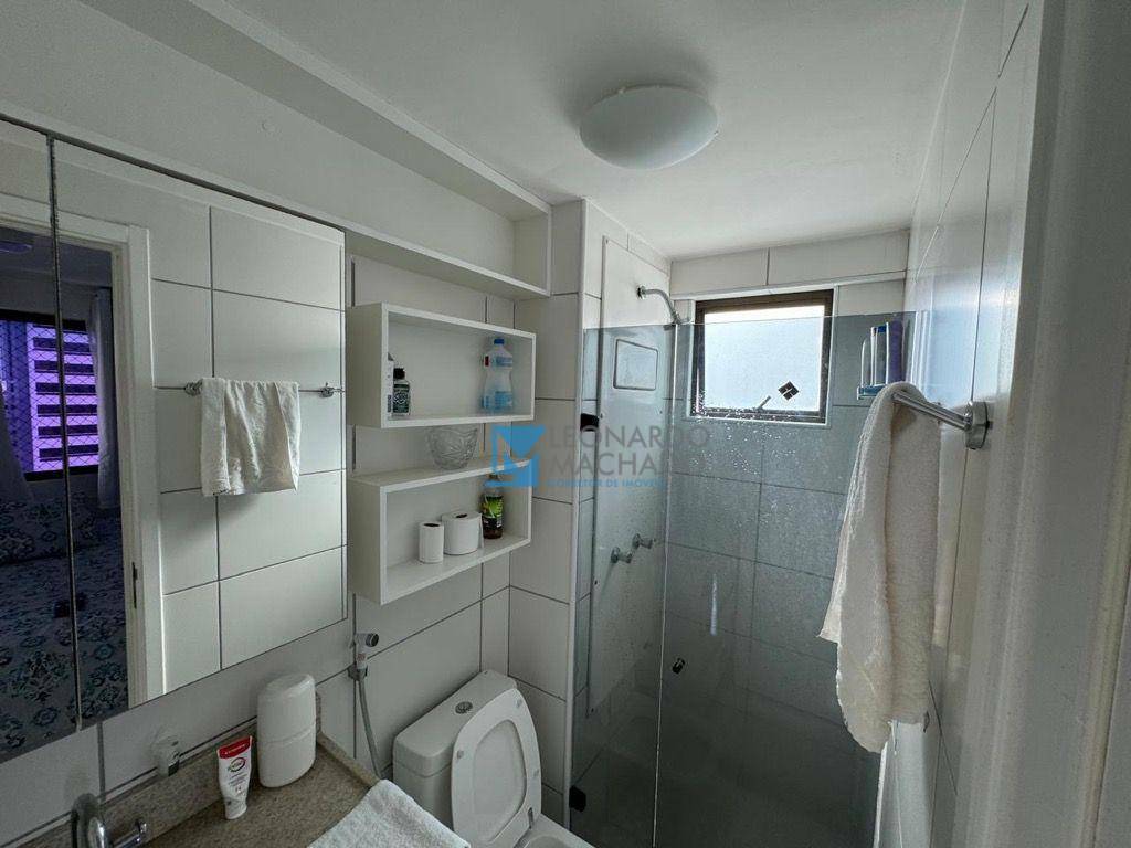 Apartamento à venda com 3 quartos, 65m² - Foto 15