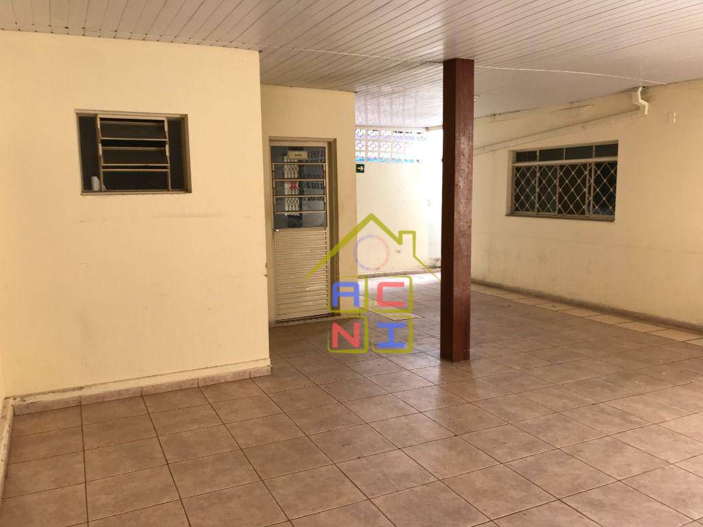 Sobrado à venda com 4 quartos, 300m² - Foto 13