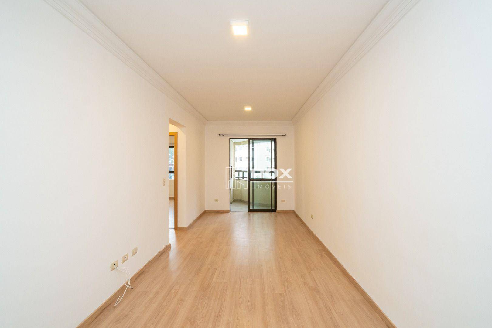 Apartamento à venda com 2 quartos, 67m² - Foto 3