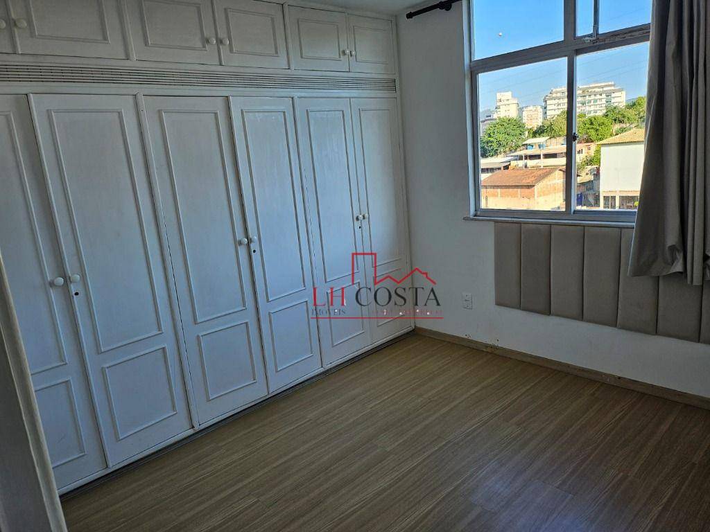 Apartamento à venda com 2 quartos, 70m² - Foto 9