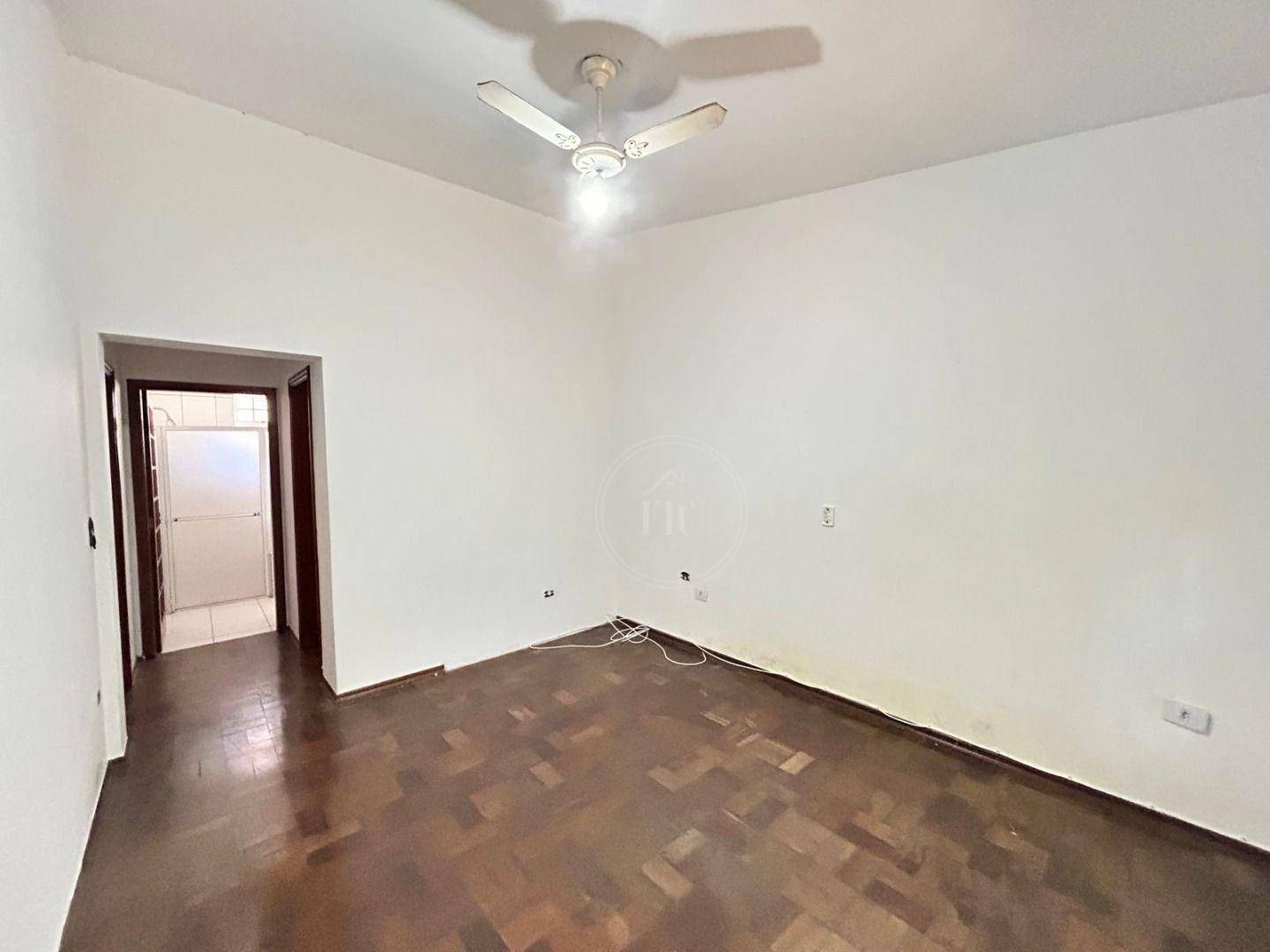 Casa à venda e aluguel com 3 quartos, 386m² - Foto 18