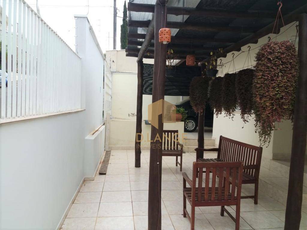 Casa à venda com 3 quartos, 247m² - Foto 32