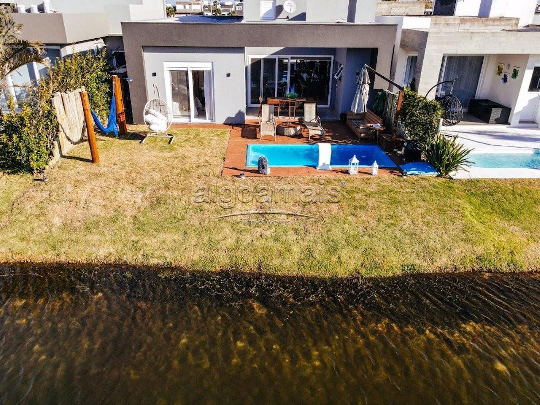 Casa à venda com 4 quartos, 187m² - Foto 57