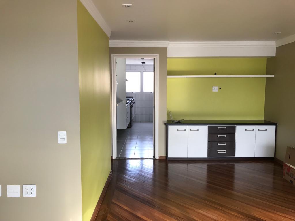 Apartamento à venda com 3 quartos, 125m² - Foto 4