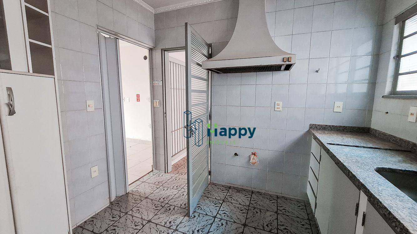 Casa à venda com 2 quartos, 320m² - Foto 24