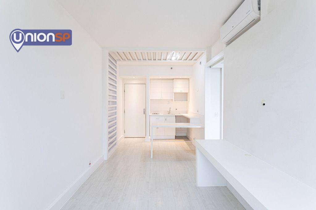 Apartamento à venda com 1 quarto, 37m² - Foto 2